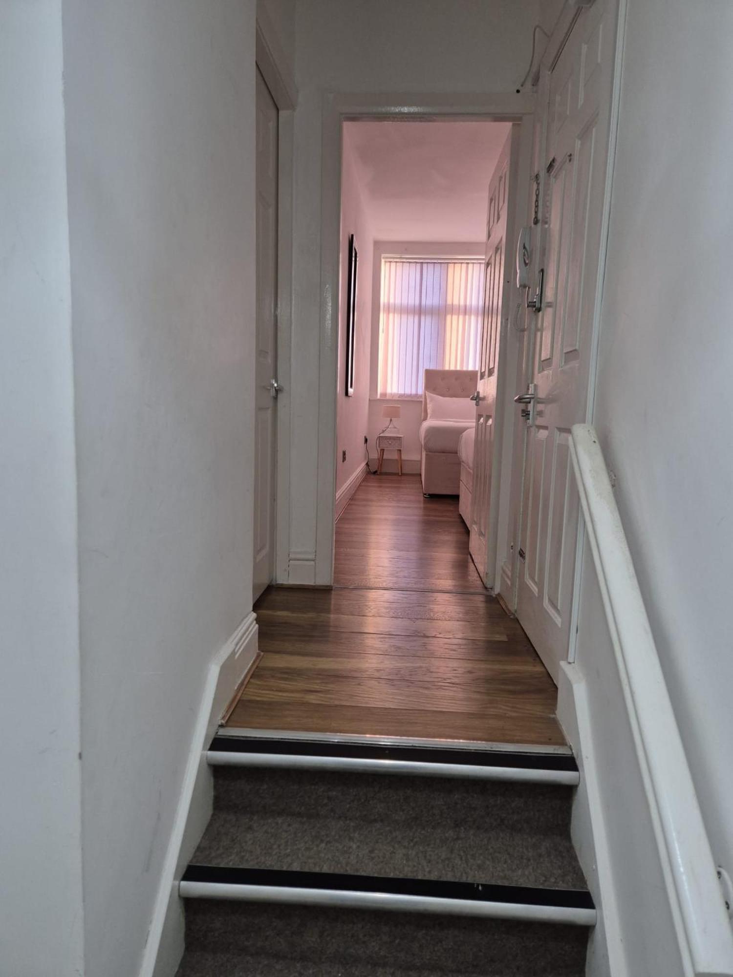 Affordably Elegant Apartments Close To Coop Live, Etihad Stadium And Manchester City Centre Exterior photo