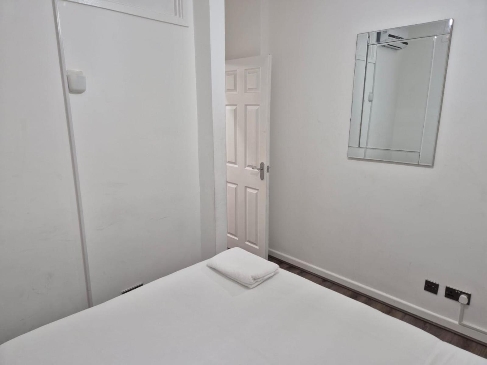 Affordably Elegant Apartments Close To Coop Live, Etihad Stadium And Manchester City Centre Exterior photo