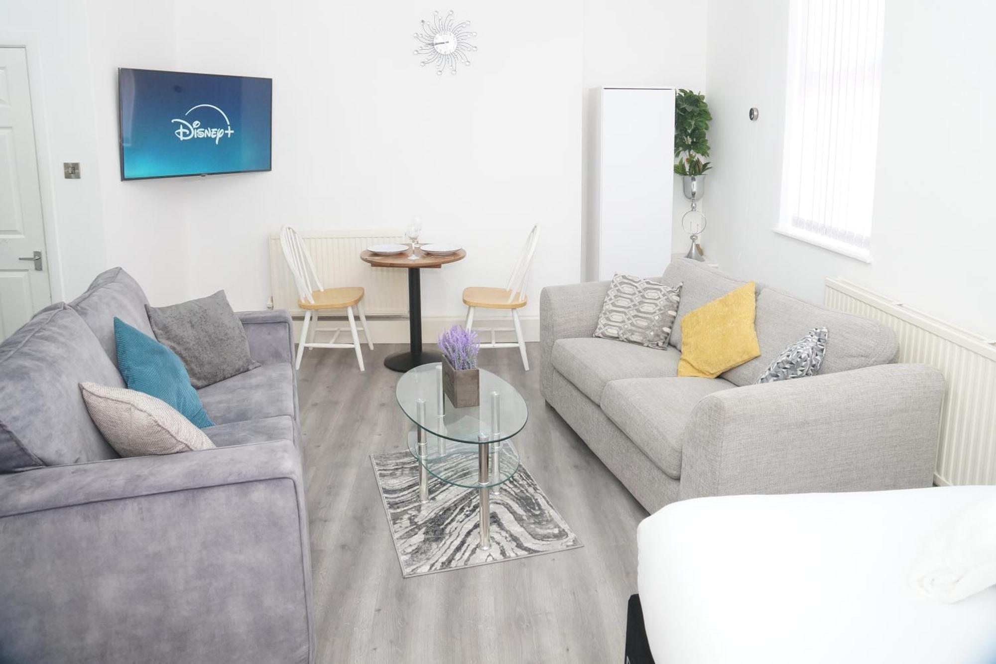 Affordably Elegant Apartments Close To Coop Live, Etihad Stadium And Manchester City Centre Exterior photo
